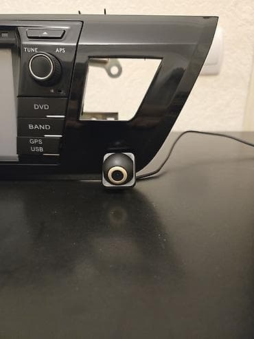 cd player: Toyota Corolla 2014 original monitor + çərçivə + kamera Toyota Corolla — 5