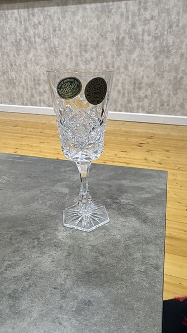 qələm qabı: Rümkalar, Xrustal, Çexiya — 2