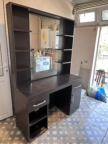 İşlənmiş, Açılmayan, MDF, Dördbucaq masa — 2