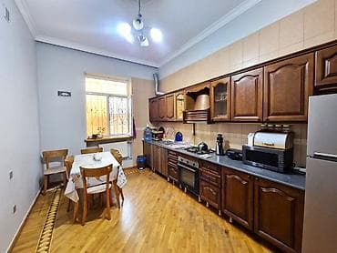 Nərimanov rayonu, Atatürk prospektində. “Zivella” mebelin arxasında 6 — 10