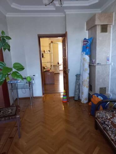 naxcivan kiraye ev elanlari 2024: Nəsimi r yaxin 5 mertebeli binanın 5-ci mərtəbəsində yerləşən ümumi — 6