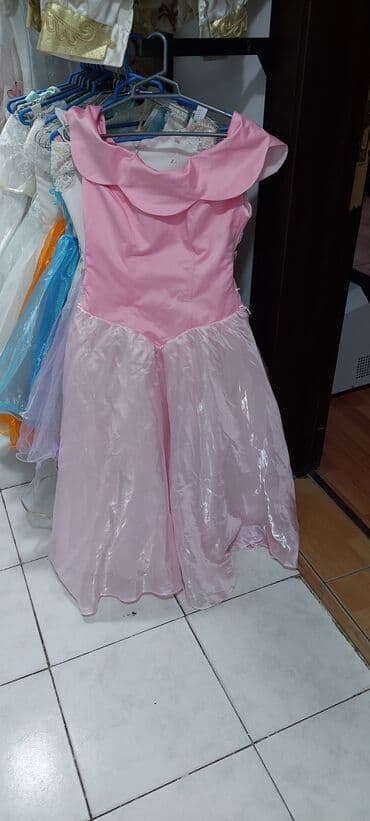 Jeep: Qiz uşagi ucun 30 eded geyimler 5 yaşdan 12 yaşa kimi .baxir — 6