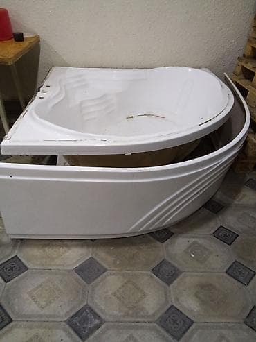 Künc vannası – akril materialdan, oval formalı. - Ölçü: təxmini