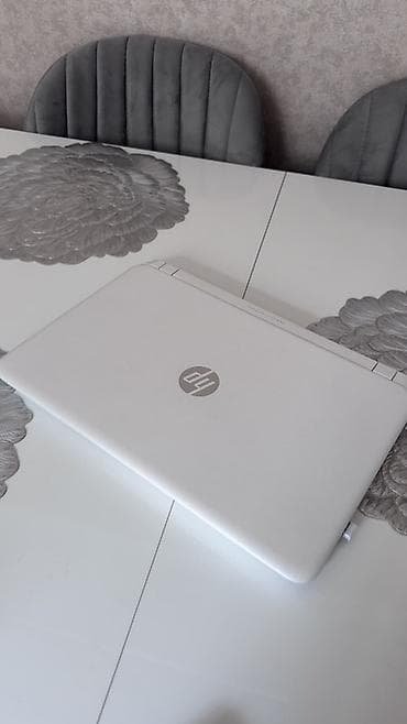 hp 2000: Bu noutbuk gündəlik işlər və ya təhsil üçün uyğun bir seçimdir. Əsas — 1