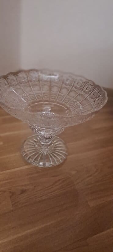 Qab-qacaq və mətbəx ləvazimatlarının alışı: Şüşə meyvə qabı – ayaqlı Tom. - Material: şəffaf şüşə - Dizayn: qabın — 2