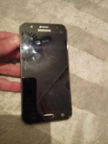 phone 5: Samsung Galaxy J1 2016, 8 GB, rəng - Qara, Sensor — 5