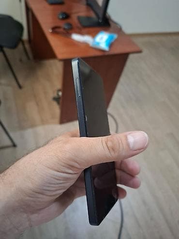 Poco M6 Pro, rəng - Qara, Sensor — 8
