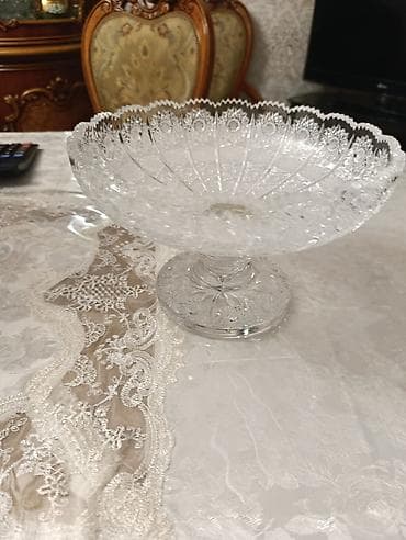 Büllur meyvə/mürəbbə qabı – ayaqlı - Material: qalın, şəffaf büllur