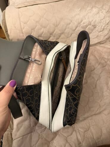 diplomat çantası: Calvin Klein, Yeni — 2