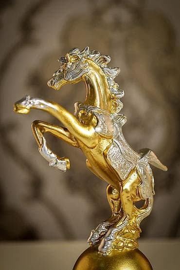 at figurları: Fiqur, rəng - Qızılı — 9
