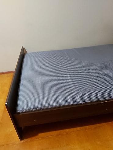 metlax satilir: Taxt satılır. Polşa istehsalı. Çox keyfiyyətli taxtdır — 4