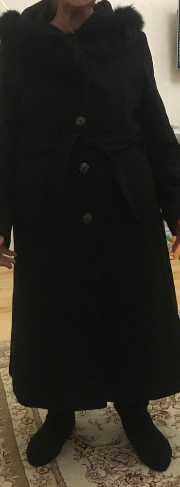 loreta palto: Təmiz yumşaq drap palto, bir iki dəfə geyilib, təzə kimidir. Təcili — 2