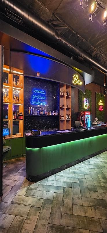 pub restoran: Əhmədlidə pub,restoran(hazır biznes) satılır.Qiymət: 65000. İcarə — 4