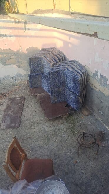 çərçivə şəkil: M 50 avtobus sidenikleri.25 edet narmal sideniklerdi. - Mavi naxışlı — 1