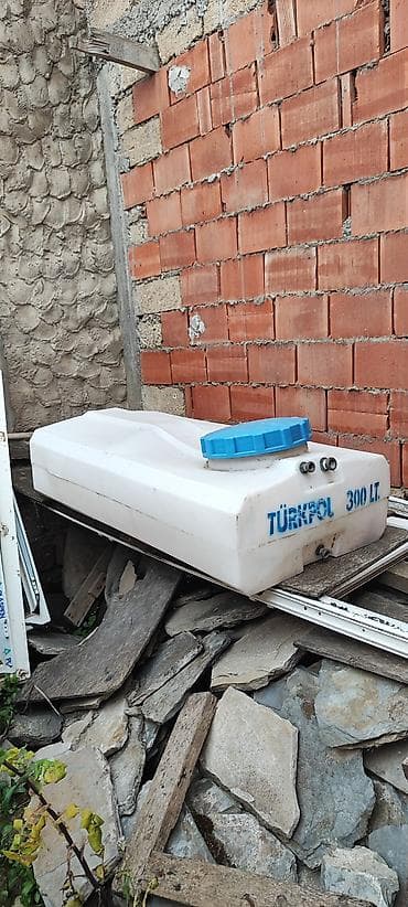 su krant: Bak, Plastik, 300 l l — 1