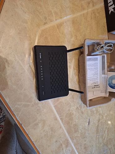 D‑Link DIR‑615 Wireless N300 router Xüsusiyyətlər: - 802.11n (N300) — 2