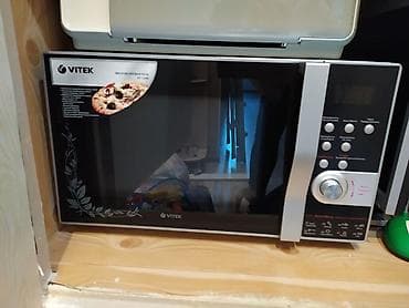 VITEK VT-1698 mikrodalğalı soba. Təzədir. - Gücü: mikrodalğa 900 W-a — 1