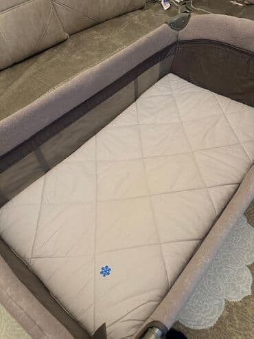 oglan ucun hediyeler: Oğlan və qız üçün, İşlənmiş, Dördbucaq, Beşik, Dəst ilə, Matras ilə, Yellənmə mexanizm ilə — 4