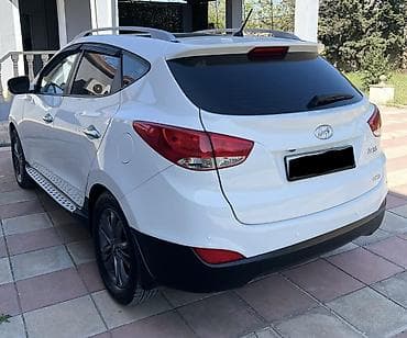 opel astra 1 3: Hyundai ix35: 2 l | 2013 il Krossover — 4