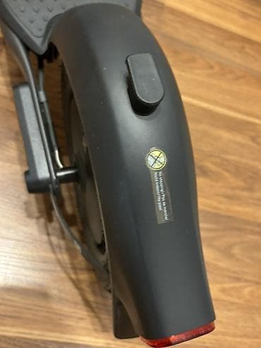 Elektrik nəqliyyatı: Ninebot elektrik skuter - Brend/model: Ninebot (gövdədə və paneldə — 2