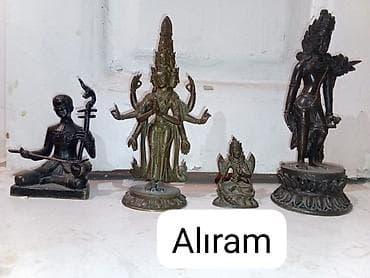 ad yazilan sekiller: Vaza dəsti, Farfor — 8