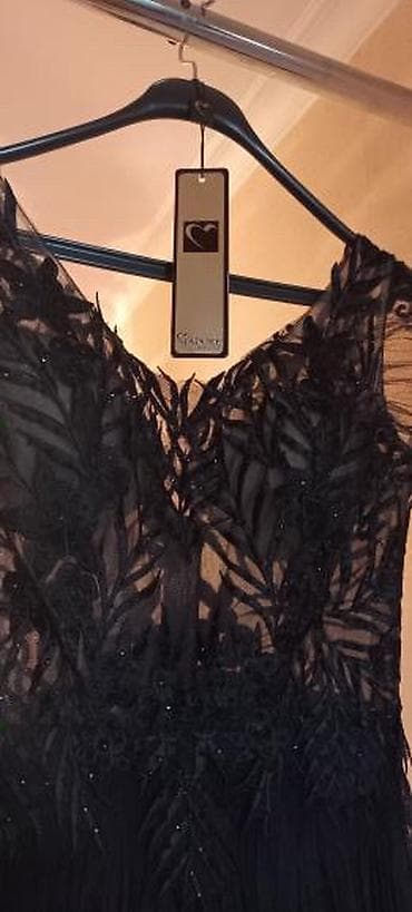 don: J’ADORE Exclusive markalı gecə/libas paltarı. Ölçü: 38 300 Azn.ə — 1