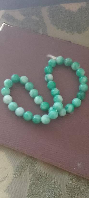 Boyunbağılar: Temiz Nefrit dawi - Material: cilalanm tipli muncuqlar (açıq və tünd — 1