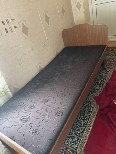 Lüğətlər: Təknəfərlik çarpayı, Bazasız, Matras ilə, Siyirməsiz — 1