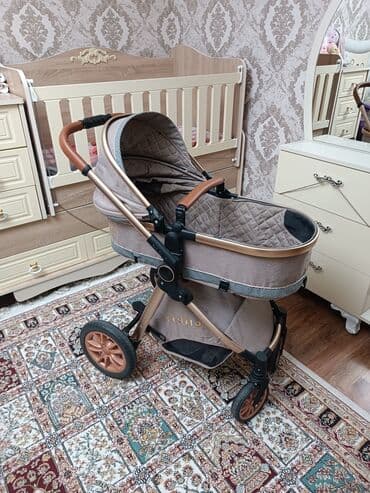Boşqablar: Çıxarıla bilən beşikli araba, Kidilo, Yaş: <1 ay — 3