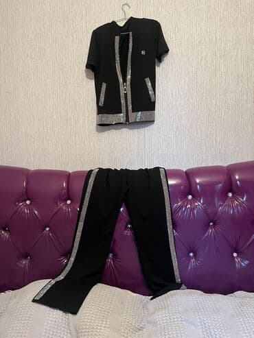 женские спортивные костюмы плащевки: Qadınlar üçün iki hissəli idman dəsti - Rəng: qara, gümüşü parıltılı — 1