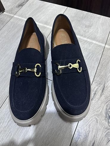 makasin ayaqabı: Qadın ayaqqabıları – 2 model 1) Slip-on krossovka/stil ayaqqabısı - — 2