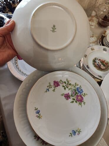 elit qab qacaq: Nahar dəsti, Bohemia, Çexiya — 1