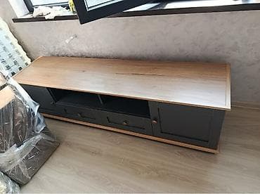 Düz TV altlığı, Polkalı, Laminat