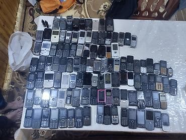 Toplu düyməli telefonlar – qarışıq marka və modellər Məhsul təsviri