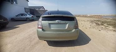 afdamabiler: Toyota Prius: 1.5 l | 2008 il Hetçbek — 1