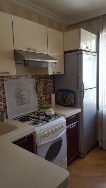 podmayak mənzillər: Yasamalda Ats iran klinikasına yaxın 5 mertebeli binanın 4-cü — 14