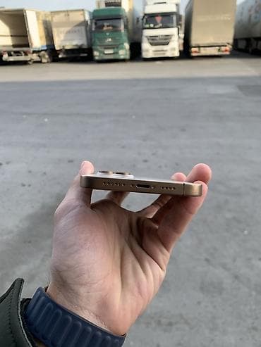 iphone 5s satış: IPhone 11 Pro Max, 64 GB, Qızılı, Face ID — 4