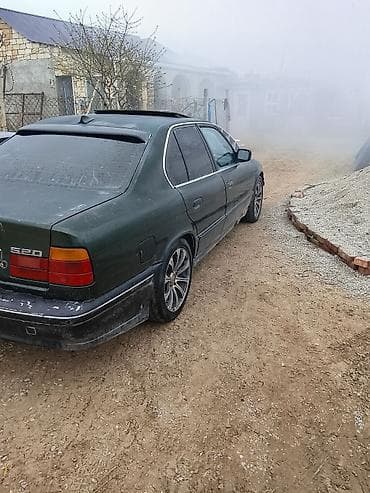 bmw 525 d: BMW 520: 2 l | Sedan — 2