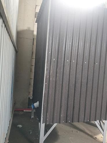 Metal karkaslı, profnastil örtüklü mobil sanitar qovşaq (WC kabinası) — 2