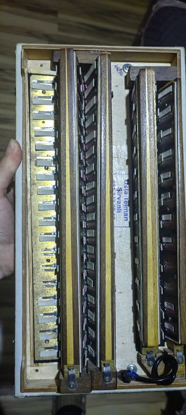 samdanlar ve saat: Qarmon, Akustik, Yeni, Ünvandan götürmə — 2