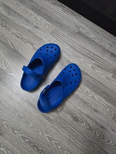 Домашние тапочки: Məhsul: Mavi Crocs tərzində bağlamalı klonqlar Təsvir: - Rəng: Parlaq — 1