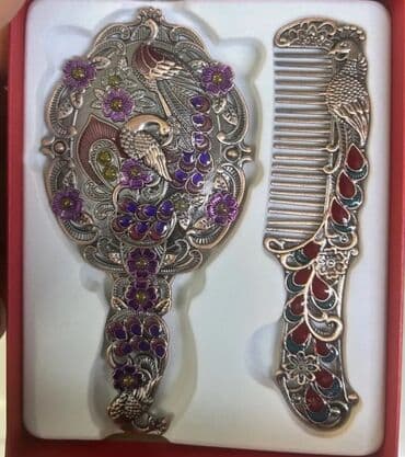 Digər aksesuarlar: Üzərində qırmızı,qara və ağ rənglərin qarışığı ilə simmetrik butalı — 7