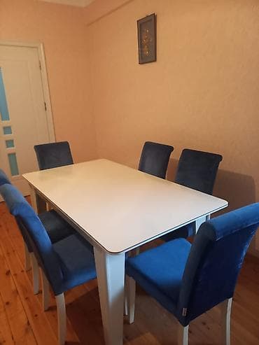 Masa desti satilir. Qiymet 300 azn.Madeyradan alinib tezekimidir. Masa