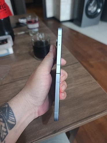 samsung 04: Samsung Z Flip, 256 GB, rəng - Gümüşü — 2
