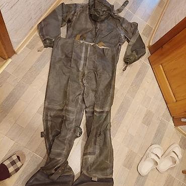 Kombinezonlar: Süni kauçukdan hazırlanmış tam bədən su keçirməz kostyum (kombinezon) — 3