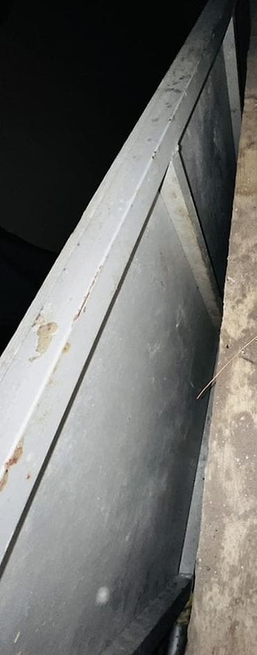 Потолок: Berk metaldan qalin stenkali. Usileni guclendirilmiw, 4 dene refdrn — 4