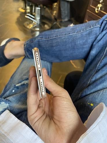 honor 70 pro plus: IPhone 8, Ağ, Qırıq — 6