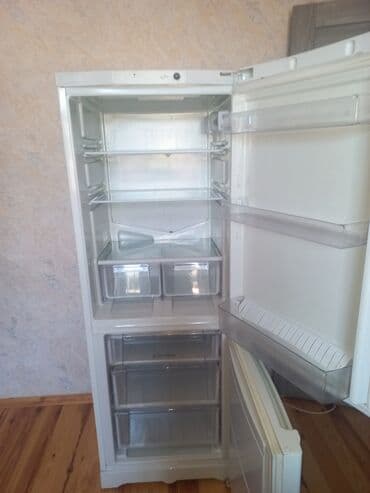 soyuducu ariston: 2 qapılı Hotpoint Ariston Soyuducu Satılır, rəng - Ağ — 2