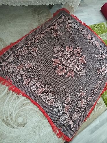 divan kreslo uzlukləri: Rəng - Qırmızı Yataq örtüyü — 2