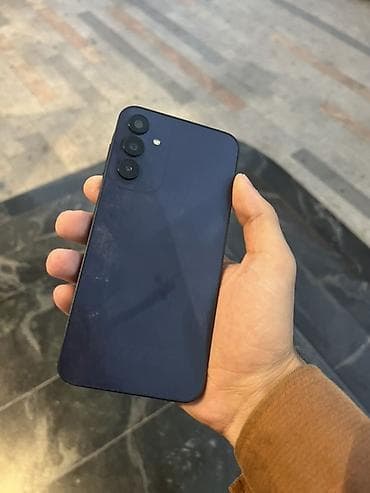 Мобильные телефоны и аксессуары: Samsung Galaxy A15, 128 ГБ, цвет - Голубой — 4